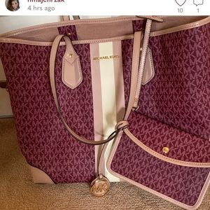 Burgundy and cream it’s hot bad with lots of room